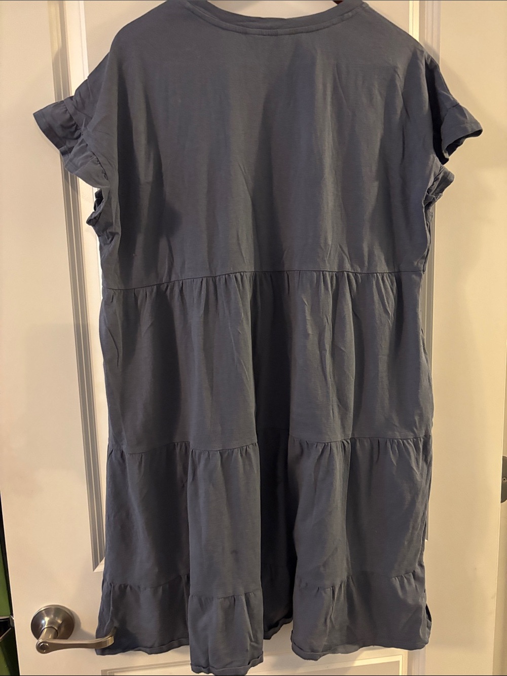 Casual Tiered Short Sleeve Dress - Picture 2 of 4